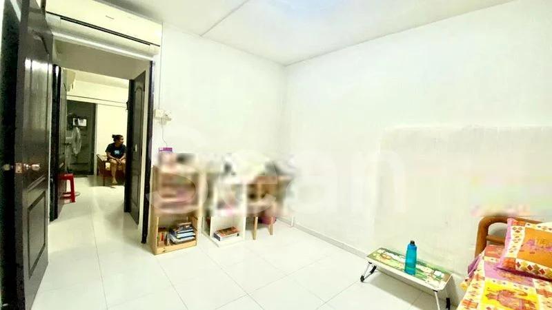 3 Room (3NG) HDB for Rent in  217 Bukit Batok Street 21 - Image 3